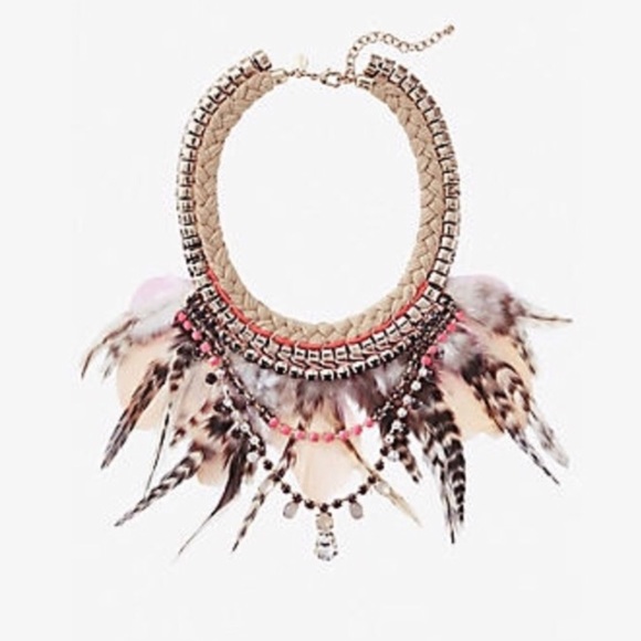 Express Jewelry - Express Feather Statement Necklace
